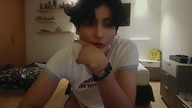 Snapshot of Nasty-E-Boy chatting on 06/14/26, 01:03 Nasty-E-Boy online show from 06/14/26, 01:03