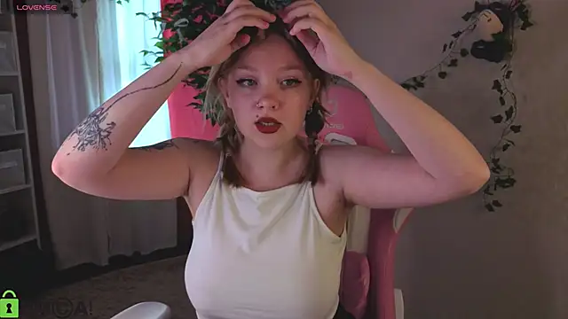 Snapshot of Margo_Ring chatting on 04/25/26, 09:12 Margo Ring online show from 04/25/26, 09:12