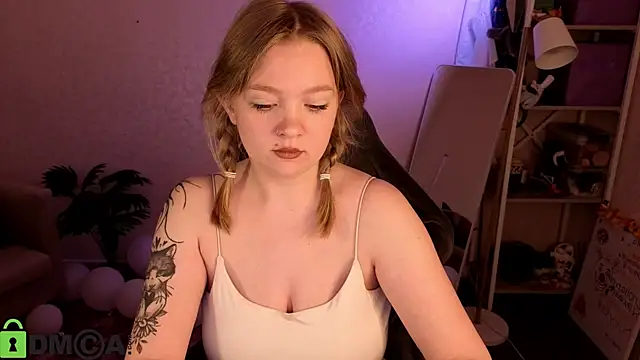 Snapshot of Margo_Ring chatting on 05/23/26, 08:40 Margo Ring online show from 05/23/26, 08:40