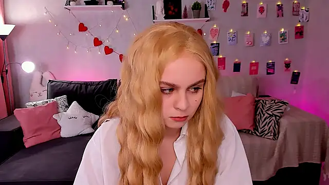 VivienAllen online show from 02/22/26, 09:08