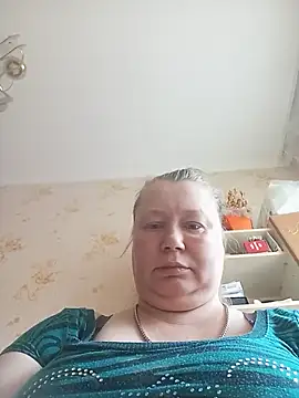 KiraStanton online show from 05/18/26, 10:54