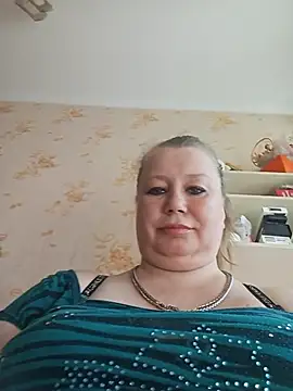 Snapshot of KiraStanton chatting on 07/18/26, 12:20 KiraStanton online show from 07/18/26, 12:20