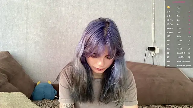 Emmibrilson online show from 04/01/26, 12:06