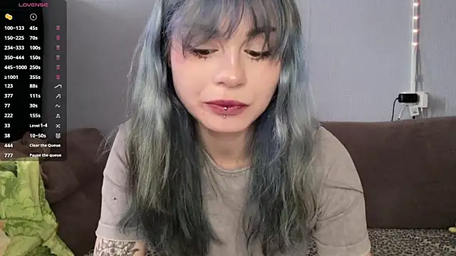 Emmibrilson online show from 04/09/26, 11:59