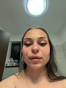 Olivia Noor online show from 05/28/26, 07:44