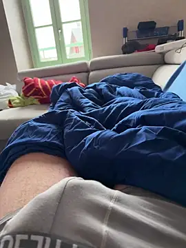 foudesexe23 online show from 04/01/26, 04:48