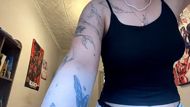 Snapshot of AshlynWabasha chatting on 03/09/26, 01:26 AshlynWabasha online show from 03/09/26, 01:26