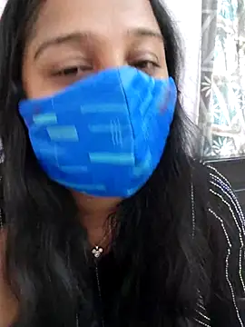 Snapshot of Shaliniqueen chatting on 06/23/26, 06:44 Shaliniqueen online show from 06/23/26, 06:44