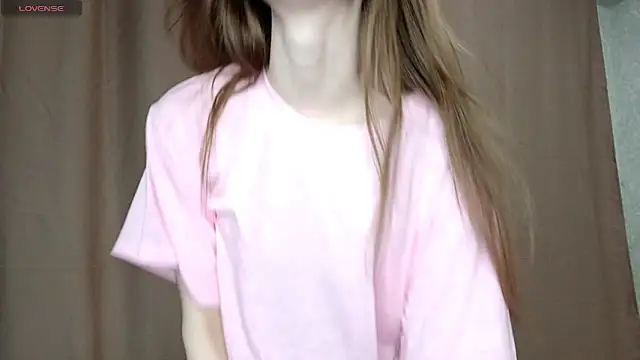 LeslieShay online show from 02/24/26, 05:33