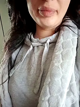 halii21 online show from 03/10/26, 09:58