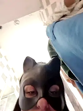 halii21 online show from 04/17/26, 09:51