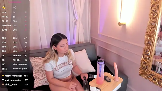 Baby foxx online show from 04/23/26, 11:31