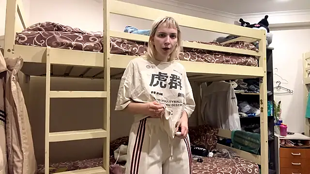 LiraDreamX online show from 03/09/26, 05:50