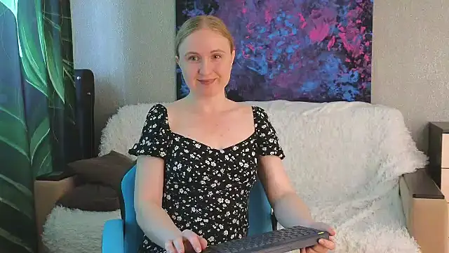 Lanavi Smile online show from 07/23/26, 06:22