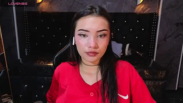 Daphne nicole b online show from 05/20/26, 01:06