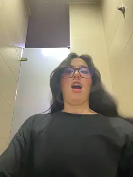 susi chimm online show from 04/17/26, 01:25