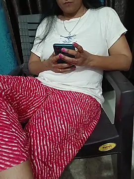 Queenlipx online show from 03/11/26, 04:24