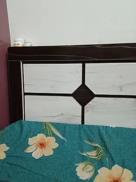 Queenlipx online show from 03/28/26, 05:01