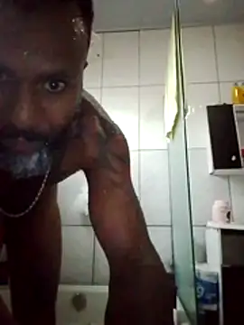 maurofoz26 online show from 03/06/26, 09:44