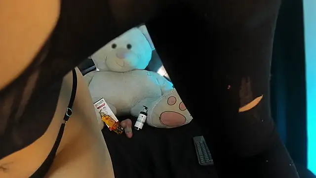 Venus in earth online show from 02/24/26, 07:34