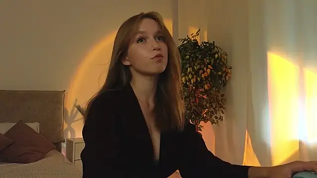 Snapshot of _Selestia_ chatting on 07/25/26, 01:41 Selestia online show from 07/25/26, 01:41