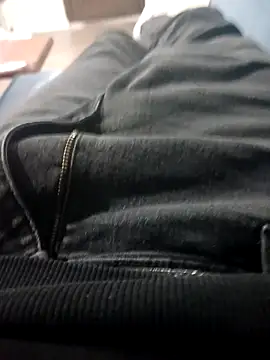 Snapshot of machine2880 chatting on 03/14/26, 05:29 machine2880 online show from 03/14/26, 05:29