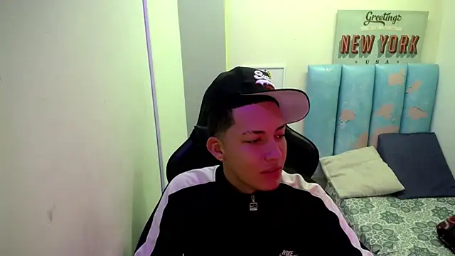 Street poemm  online show from 04/21/26, 08:23