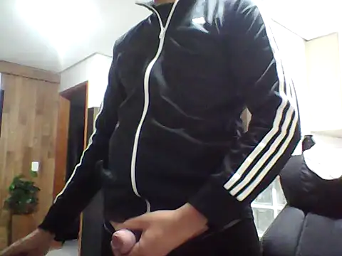 Snapshot of FabioZoe1 chatting on 05/29/26, 03:48 FabioZoe1 online show from 05/29/26, 03:48