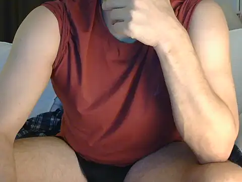 Snapshot of newboydaniel chatting on 07/01/26, 08:08 newboydaniel online show from 07/01/26, 08:08