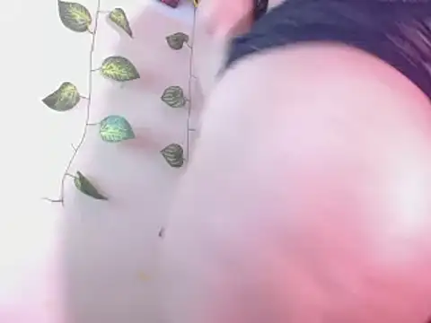 Snapshot of powderblu69 chatting on 05/19/26, 08:15 powderblu69 online show from 05/19/26, 08:15