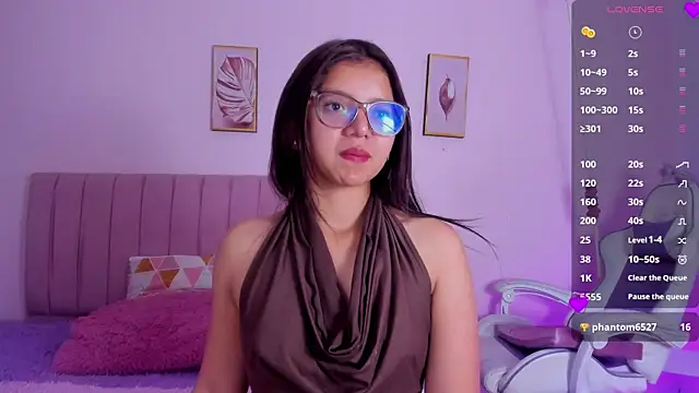 Zoow bluussh online show from 04/02/26, 12:03