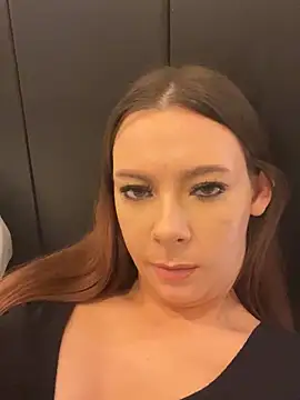 SexyLily22x online show from 03/06/26, 06:59