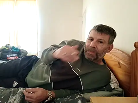 stud2512 online show from 04/05/26, 07:49