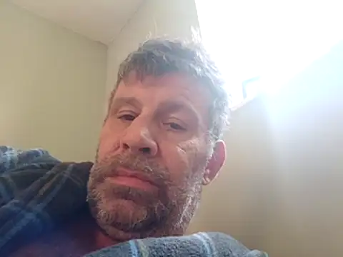 stud2512 online show from 06/10/26, 07:51
