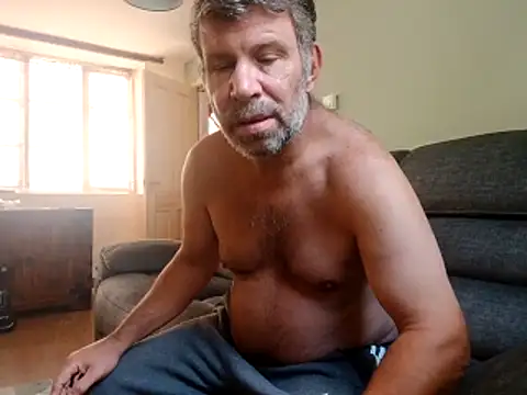 stud2512 online show from 07/02/26, 08:42