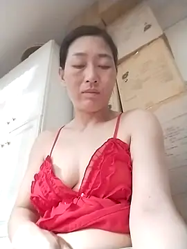 lris-Beauty77 online show from 04/18/26, 08:20