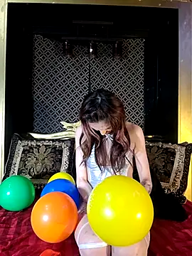 Snapshot of PhoenixStarXO chatting on 04/04/26, 12:53 PhoenixStarXO online show from 04/04/26, 12:53