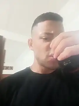 Snapshot of crisstars chatting on 02/21/26, 04:46 crisstars online show from 02/21/26, 04:46