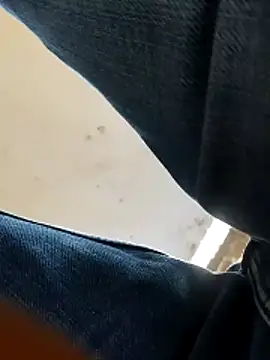 Snapshot of blackbeauty321 chatting on 03/15/26, 07:47 blackbeauty321 online show from 03/15/26, 07:47