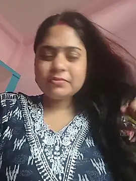 Snapshot of Aanushaka chatting on 05/19/26, 04:52 Aanushaka online show from 05/19/26, 04:52