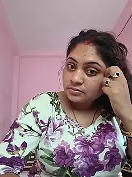 Snapshot of Aanushaka chatting on 05/31/26, 01:14 Aanushaka online show from 05/31/26, 01:14