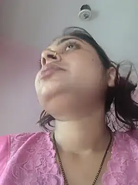 Snapshot of Aanushaka chatting on 06/01/26, 02:46 Aanushaka online show from 06/01/26, 02:46