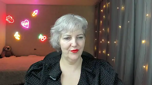 Mary-Leee online show from 03/22/26, 04:32