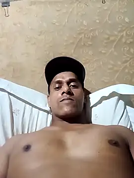 Snapshot of nightriderjay chatting on 03/13/26, 03:29 nightriderjay online show from 03/13/26, 03:29