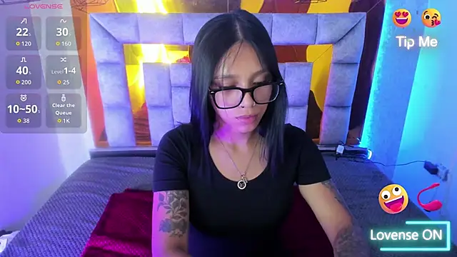 miiaboss  online show from 05/16/26, 12:04