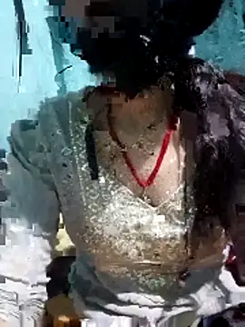 Snapshot of Sakshiverma chatting on 03/22/26, 04:43 Sakshiverma online show from 03/22/26, 04:43