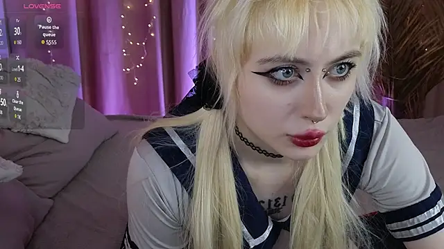 Snapshot of rraffaellka chatting on 05/12/26, 09:34 rraffaellka online show from 05/12/26, 09:34