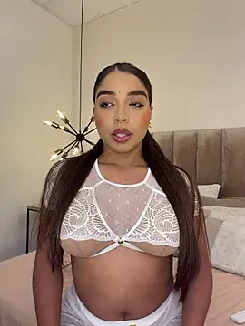 Snapshot of AnnyVega__ chatting on 07/25/26, 10:07 AnnyVega online show from 07/25/26, 10:07