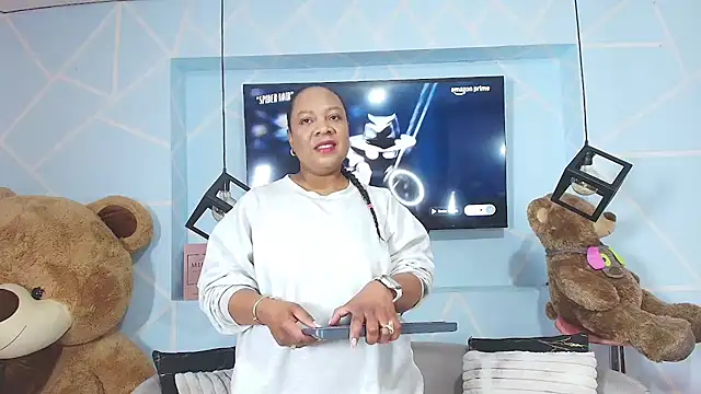 sharon noa online show from 05/25/26, 02:23
