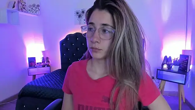 SaraRoadess online show from 03/02/26, 07:43